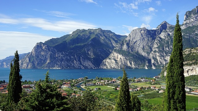 Come godersi al meglio un soggiorno sul lago di Garda: ecco cosa fare