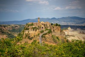 Quanto tempo serve per visitare Civita di Bagnoregio? Itinerari da due ore, mezza giornata e un giorno