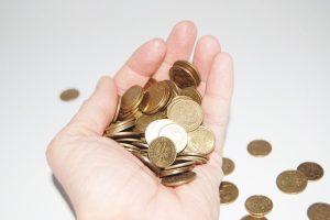 Semplifica le tue finanze quest’estate: 5 strategie facili per respirare (anche nel portafoglio)